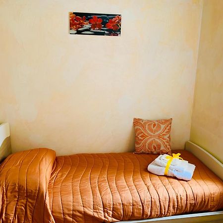 Orchidea Gialla Gaeta Ngoại thất bức ảnh